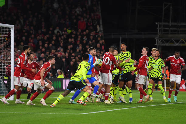 这位前锋在 这位前锋在